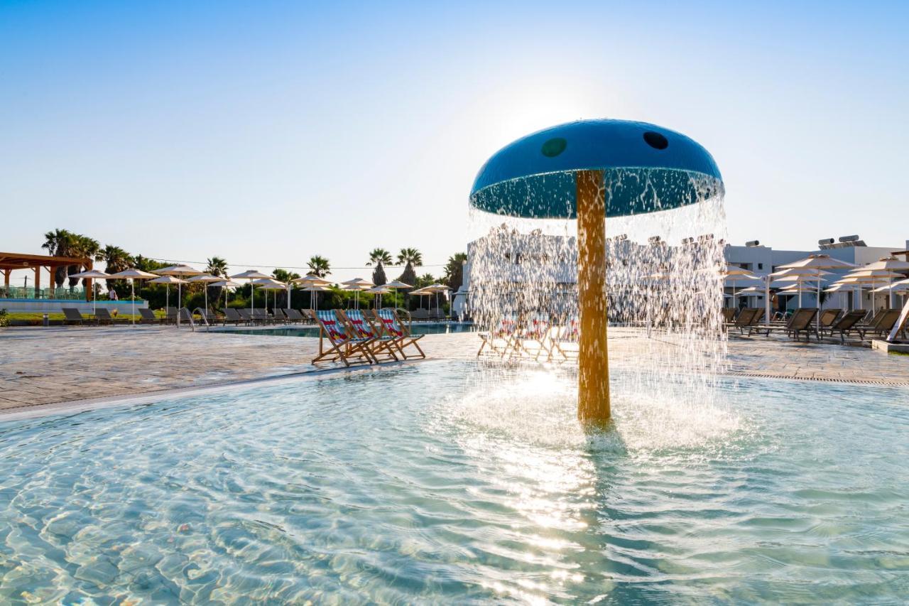 Lambi Resort Kos Town Ngoại thất bức ảnh