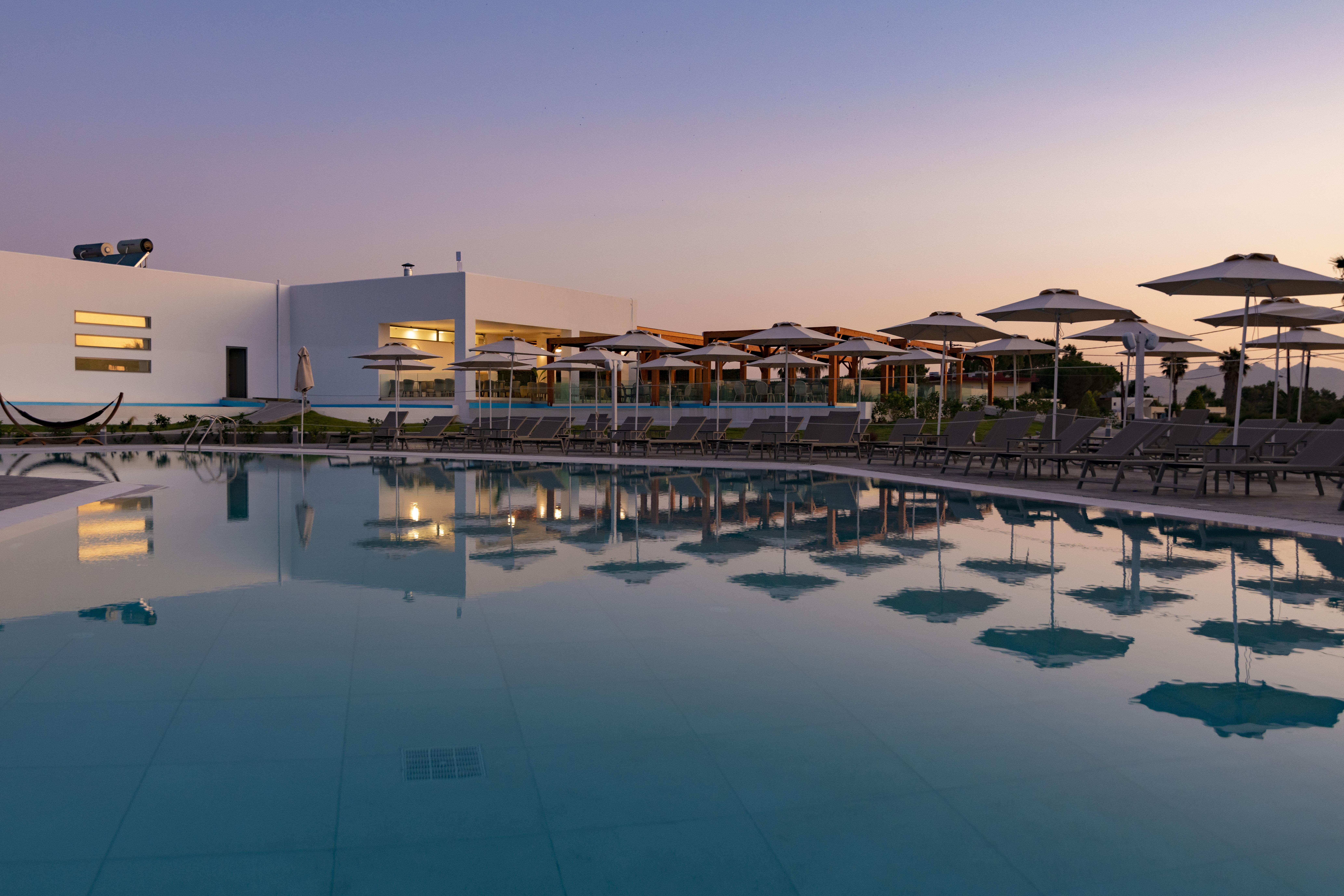 Lambi Resort Kos Town Ngoại thất bức ảnh